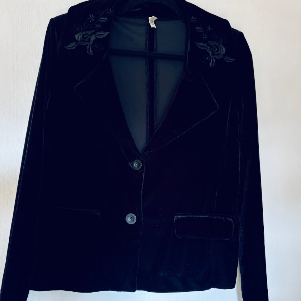 Vintage looking Black Velveteen Blazer